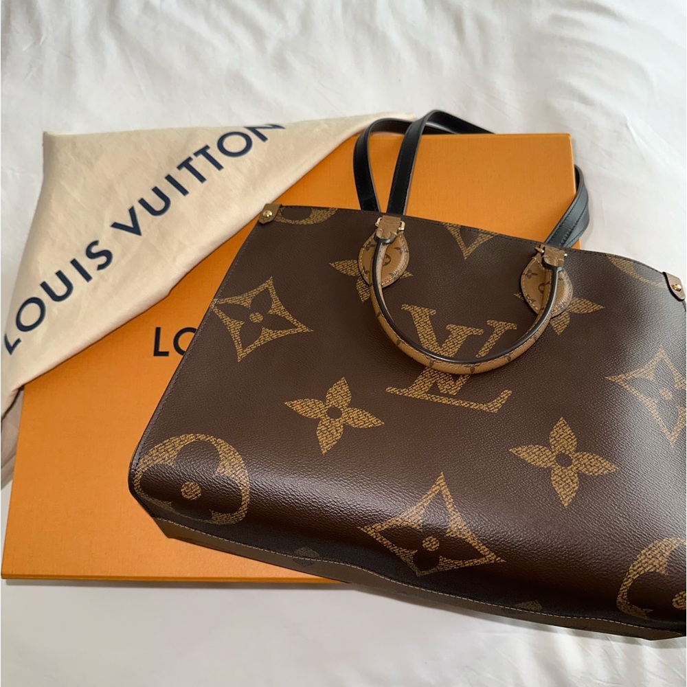 Louis Vuitton OnTheGo MM Monogram
